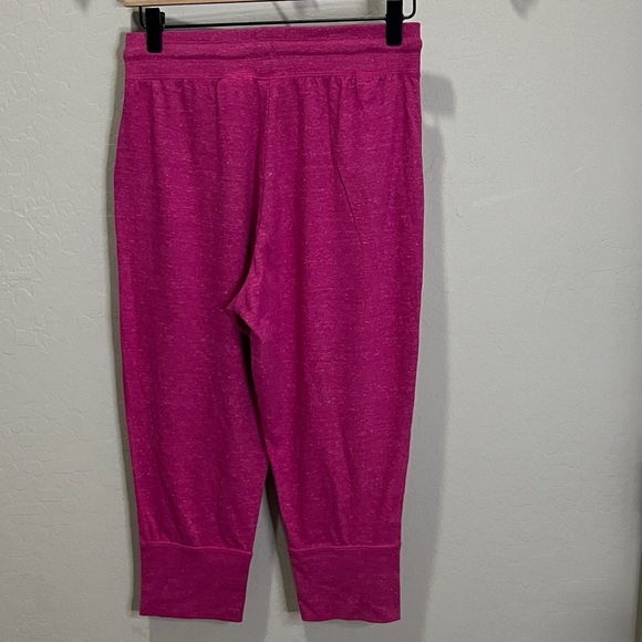 Nike Sweat Pants Joggers Capri Girls Size Xl or Women’s Size Small Pink NWT - Picture 5 of 11